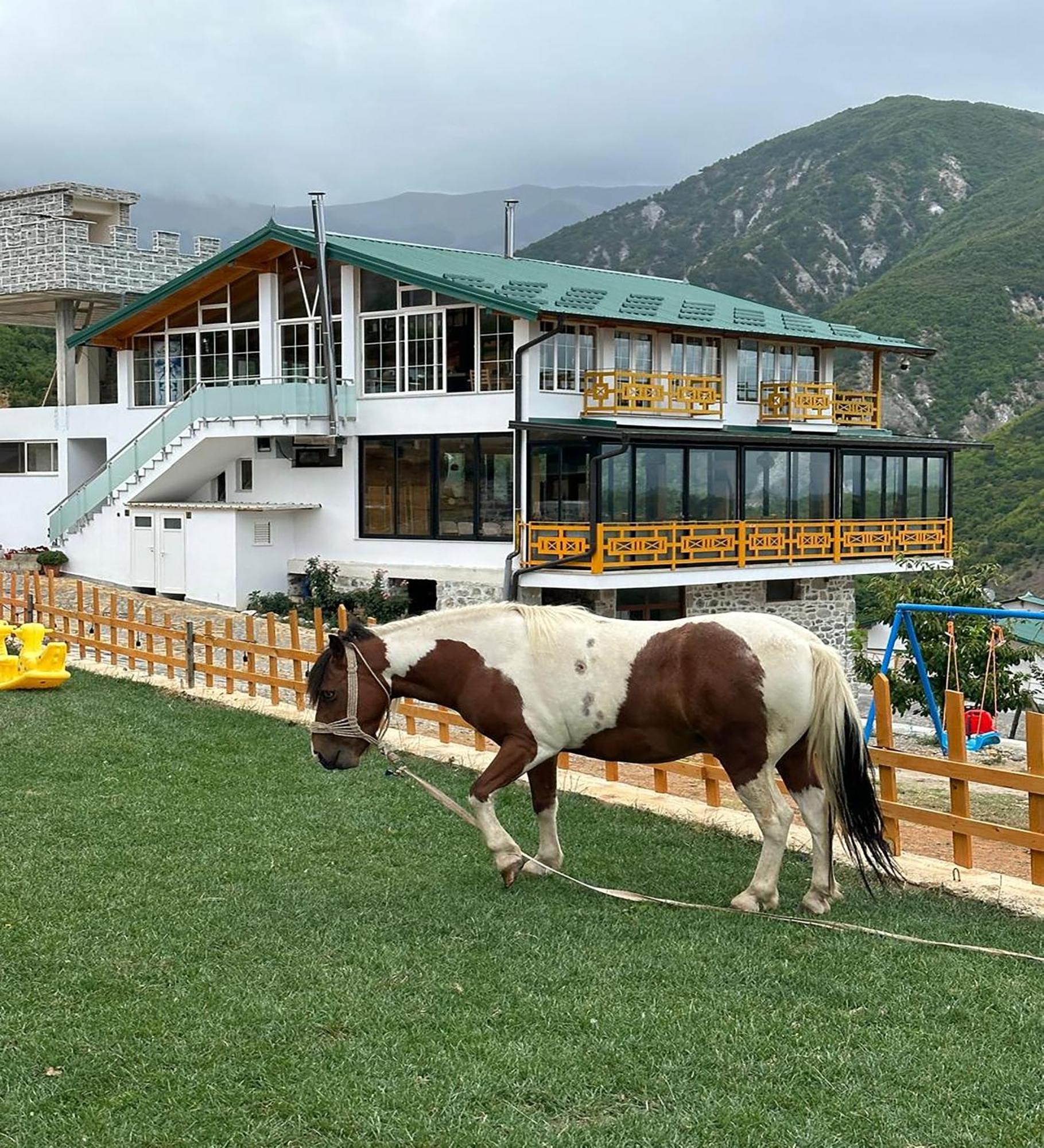 Kurora E Gjelber Resort Peshkopi Exterior photo