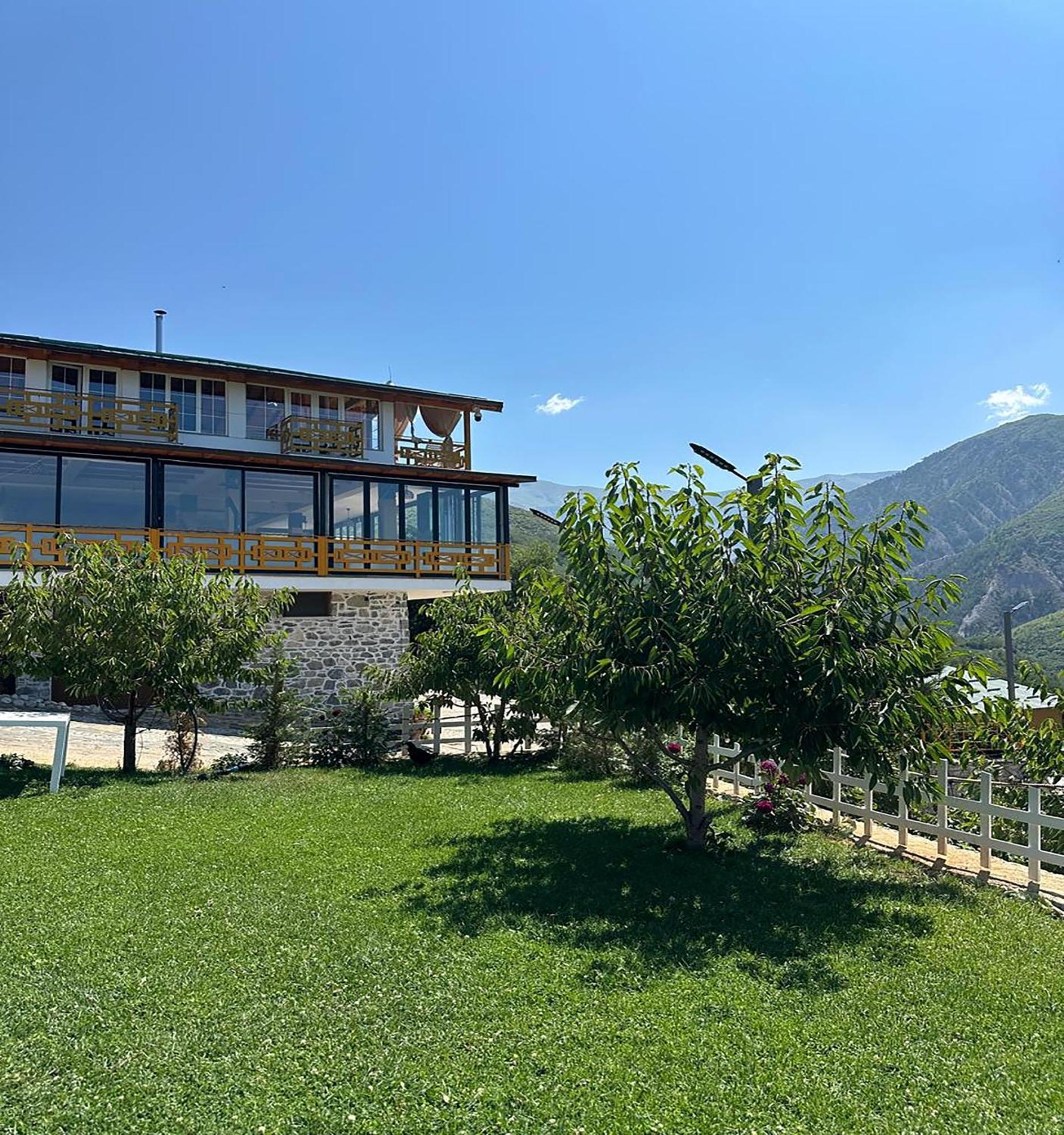 Kurora E Gjelber Resort Peshkopi Exterior photo