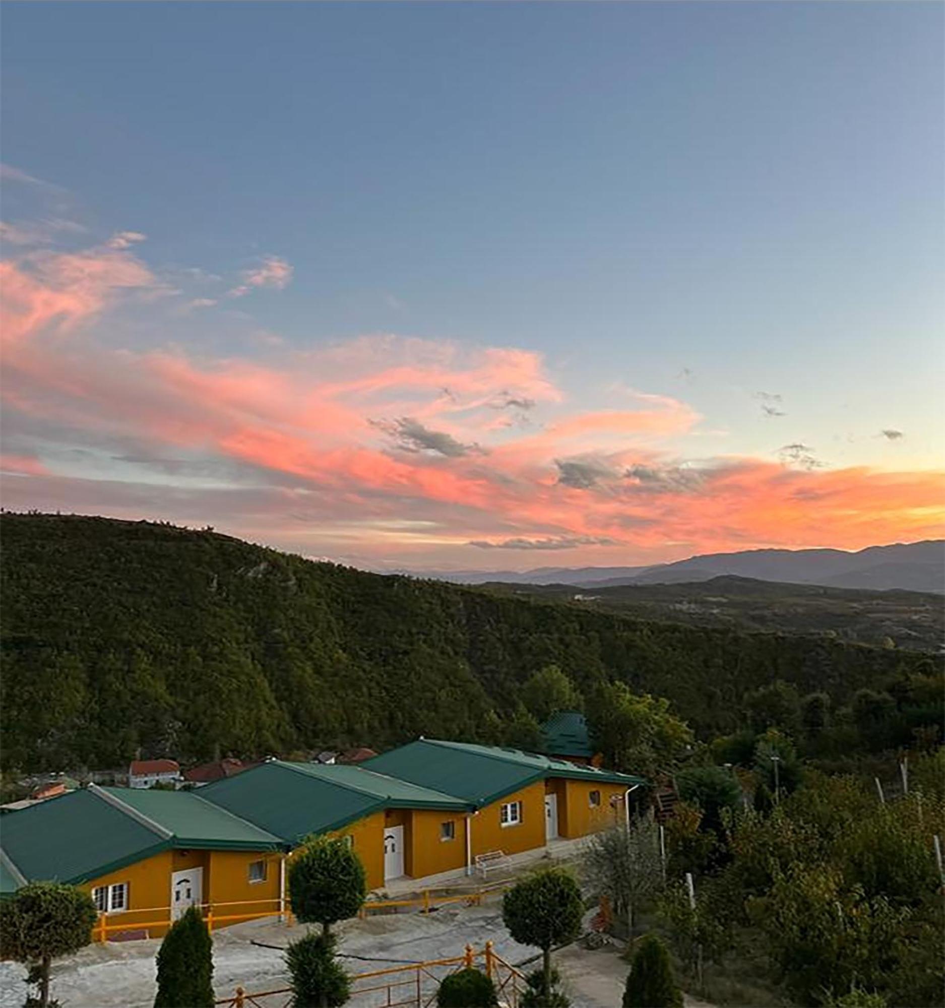 Kurora E Gjelber Resort Peshkopi Exterior photo