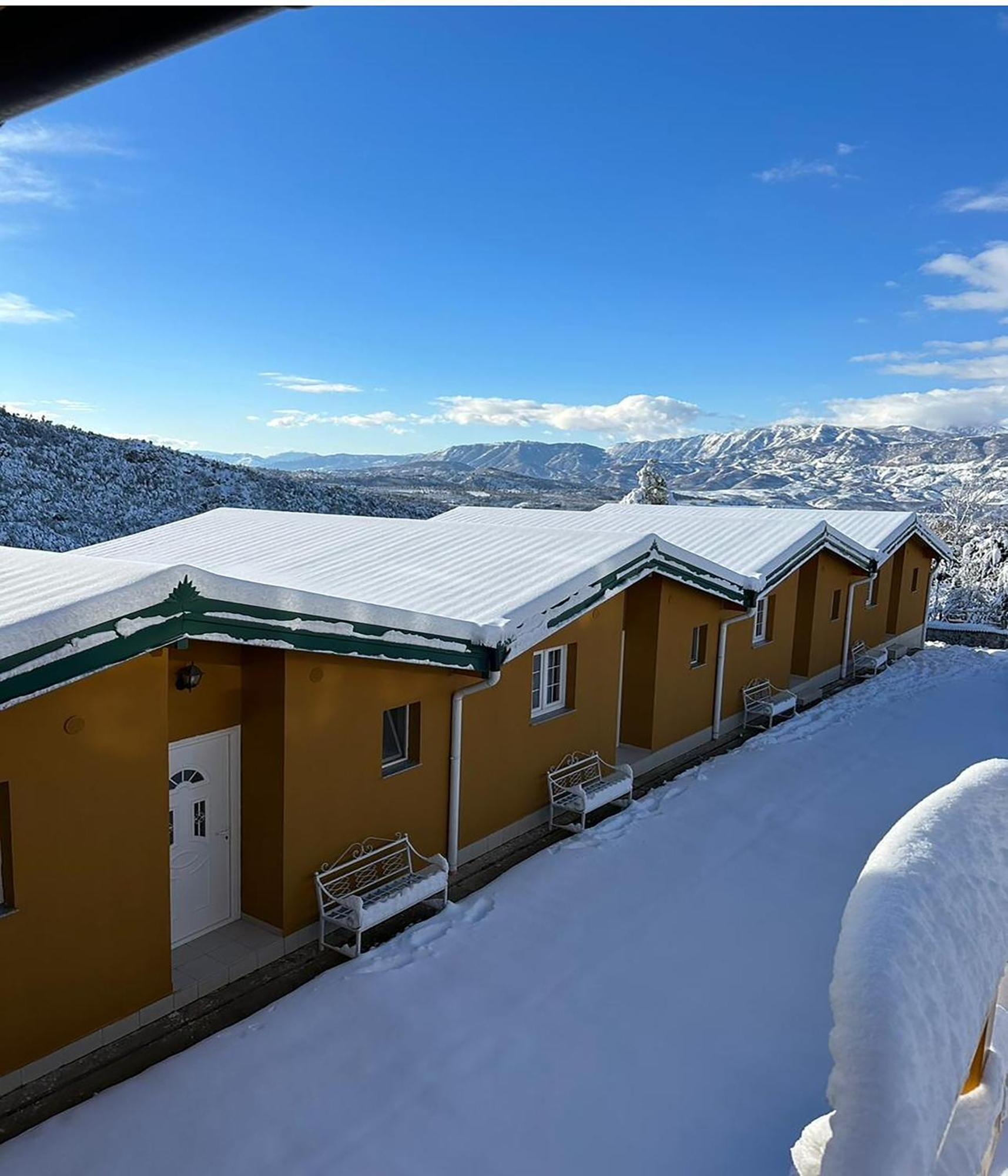 Kurora E Gjelber Resort Peshkopi Exterior photo